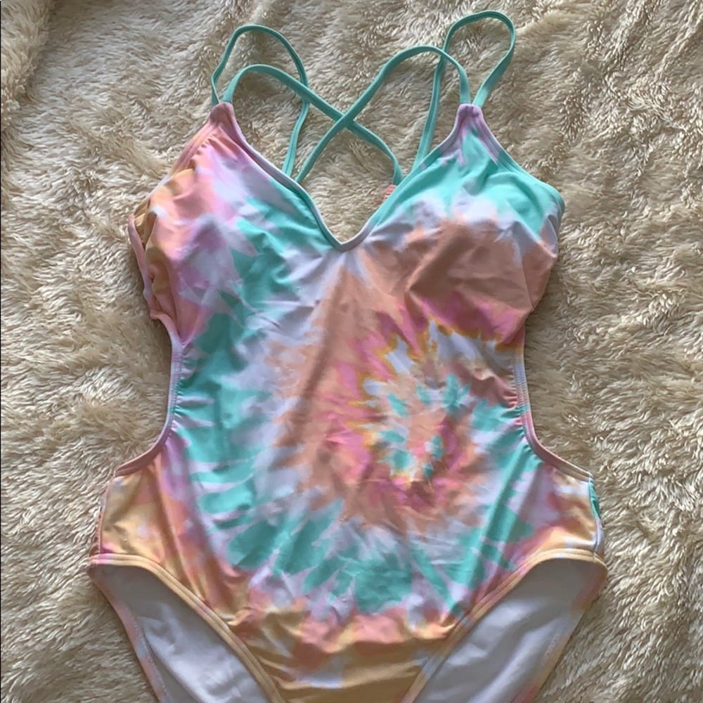 Cute Tie-dye Cut Out One Piece 🏖